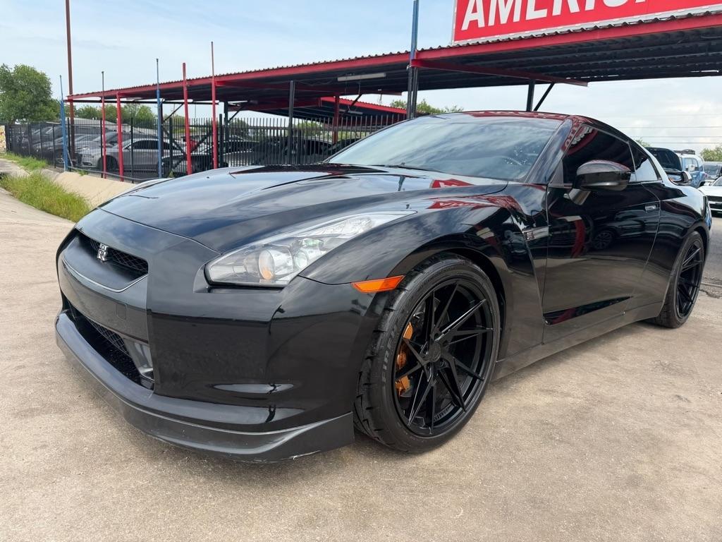 Nissan GT-R Coupe 2010