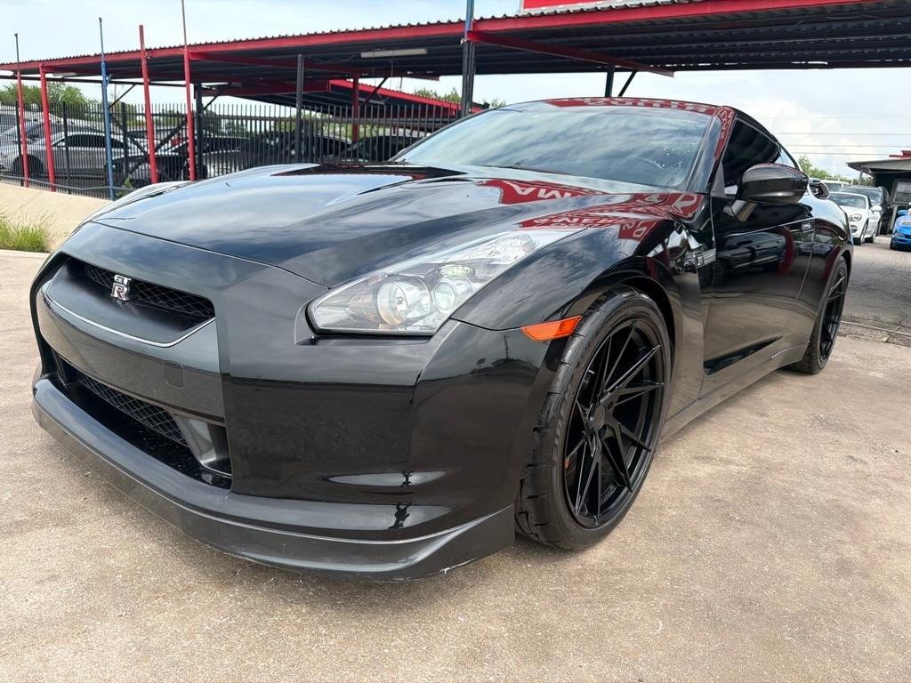 Nissan GT-R Coupe 2010