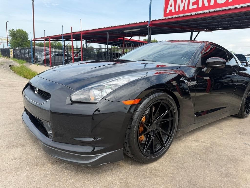 Nissan GT-R Coupe 2010