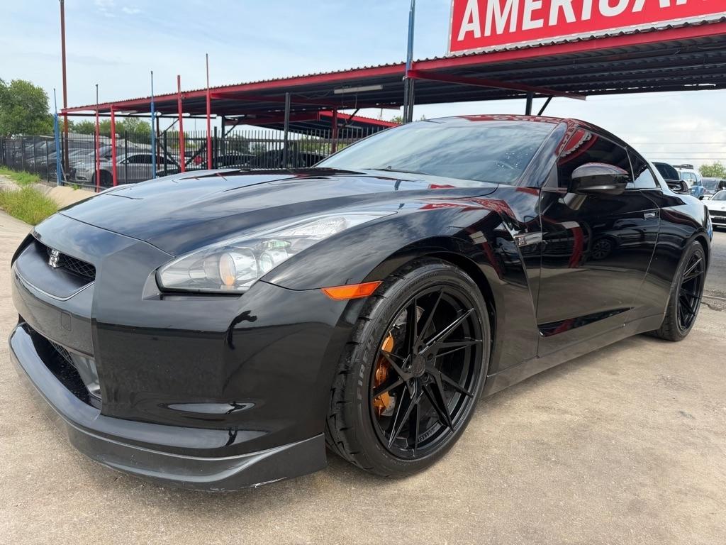 Nissan GT-R Coupe 2010