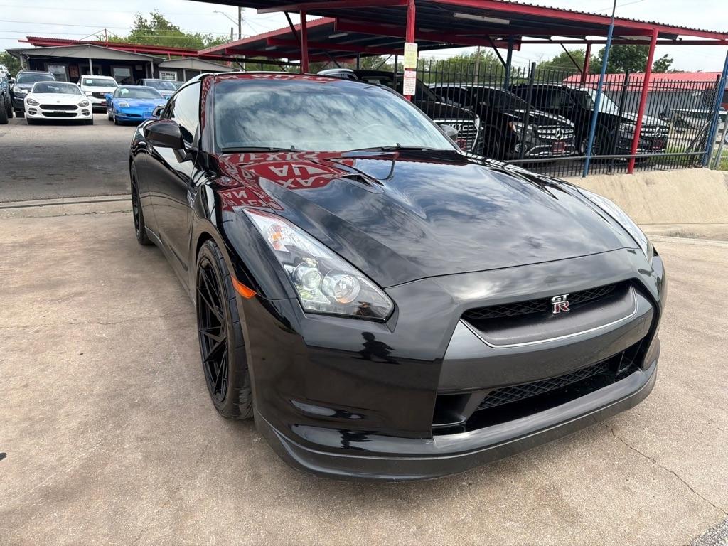 Nissan GT-R Coupe 2010