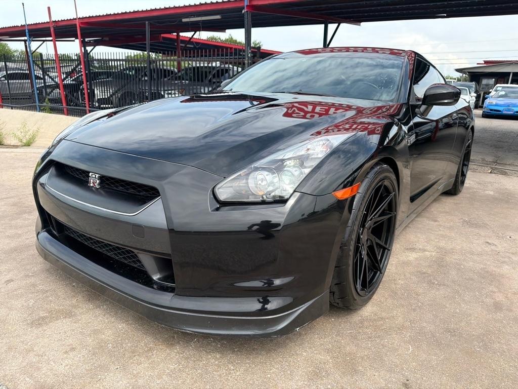 Nissan GT-R Coupe 2010