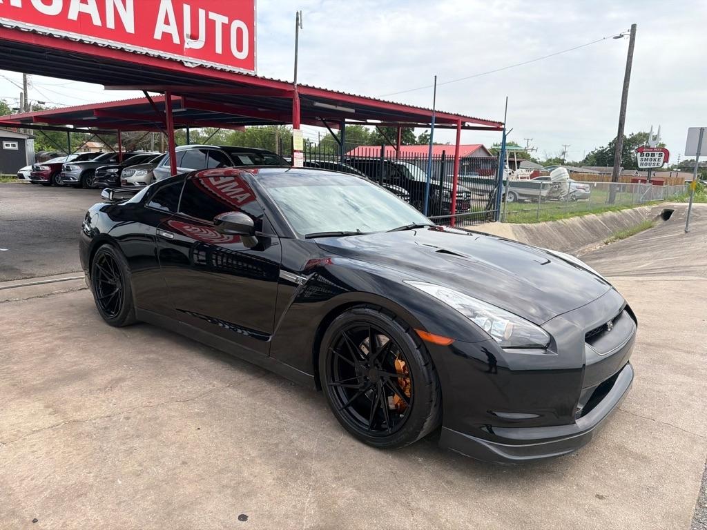 Nissan GT-R Coupe 2010
