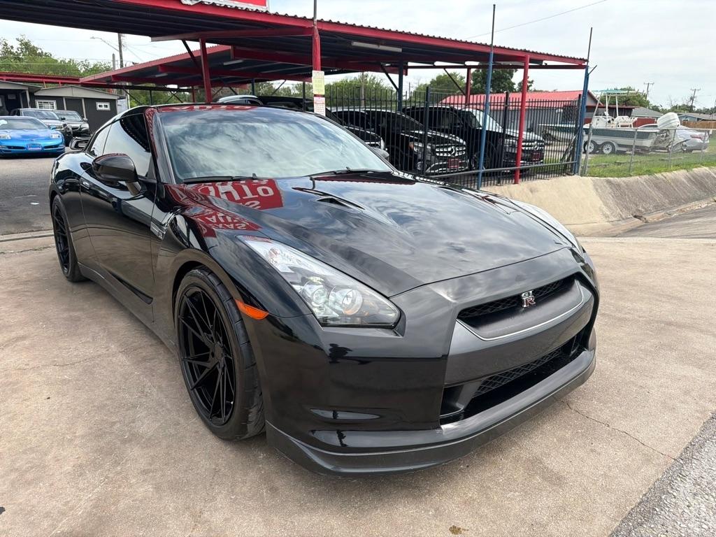 Nissan GT-R Coupe 2010