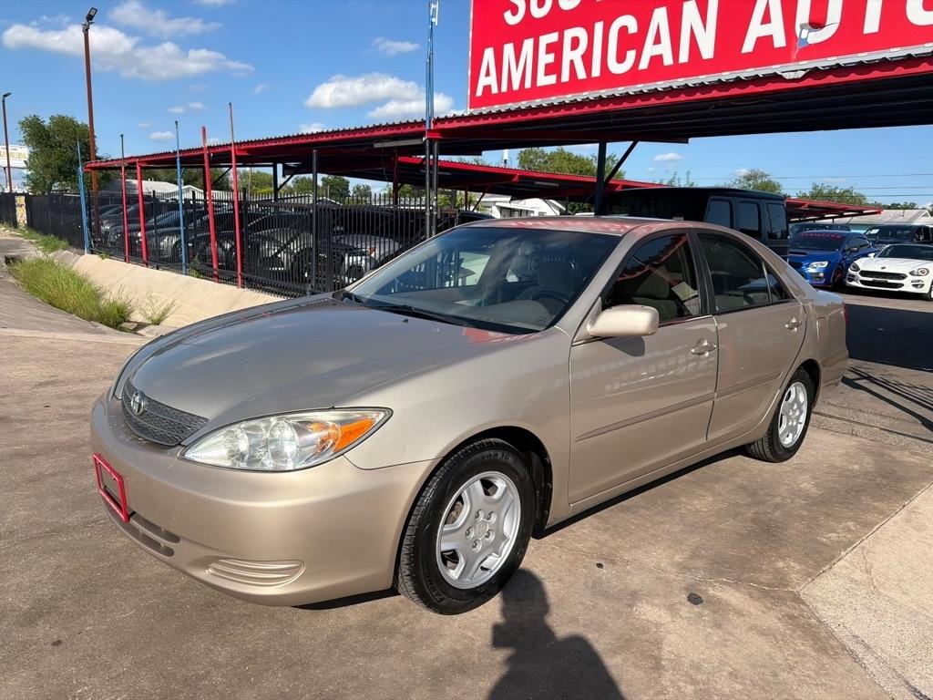 Toyota Camry LE 2004