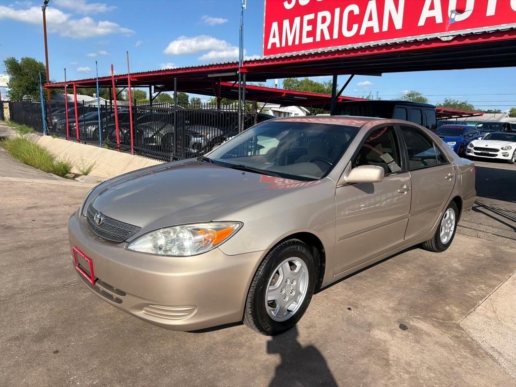 Toyota Camry LE 2004