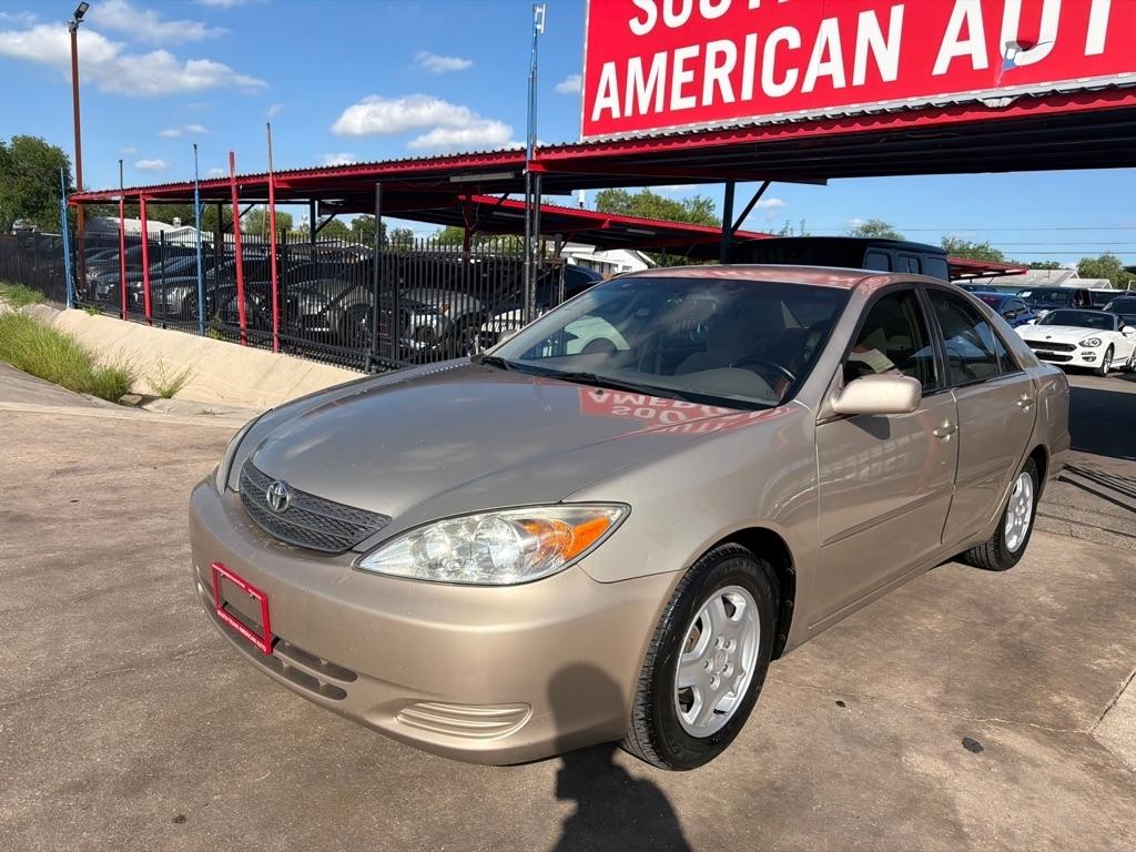 Toyota Camry LE 2004