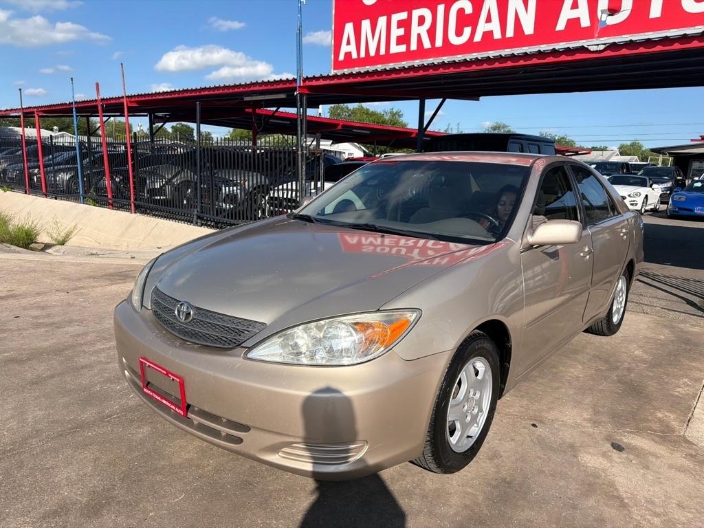 Toyota Camry LE 2004