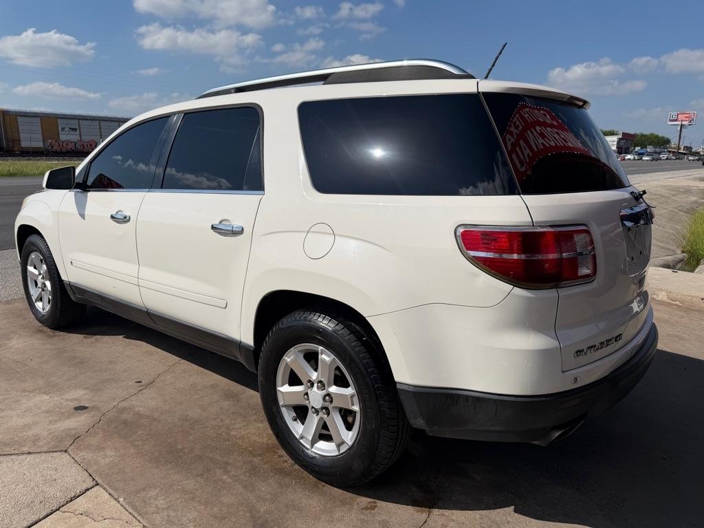 Saturn Outlook XR FWD 2008