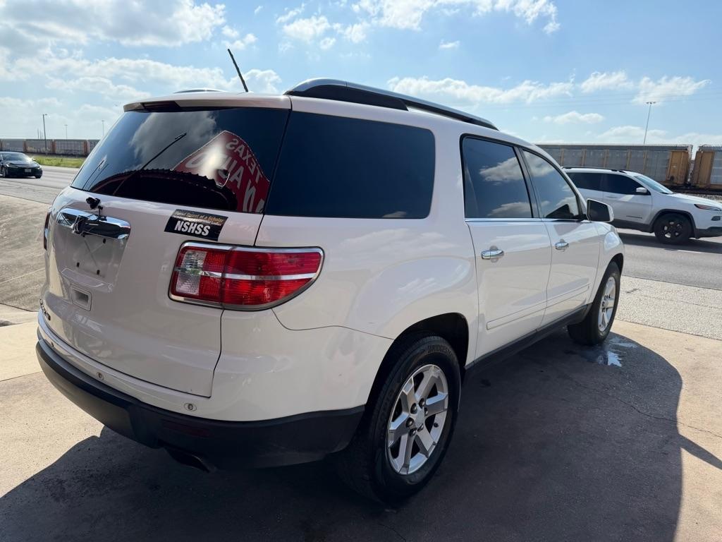 Saturn Outlook XR FWD 2008