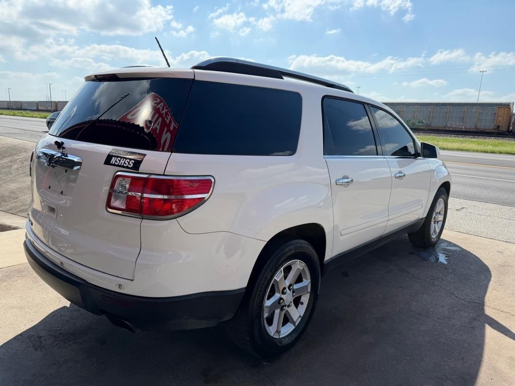 Saturn Outlook XR FWD 2008