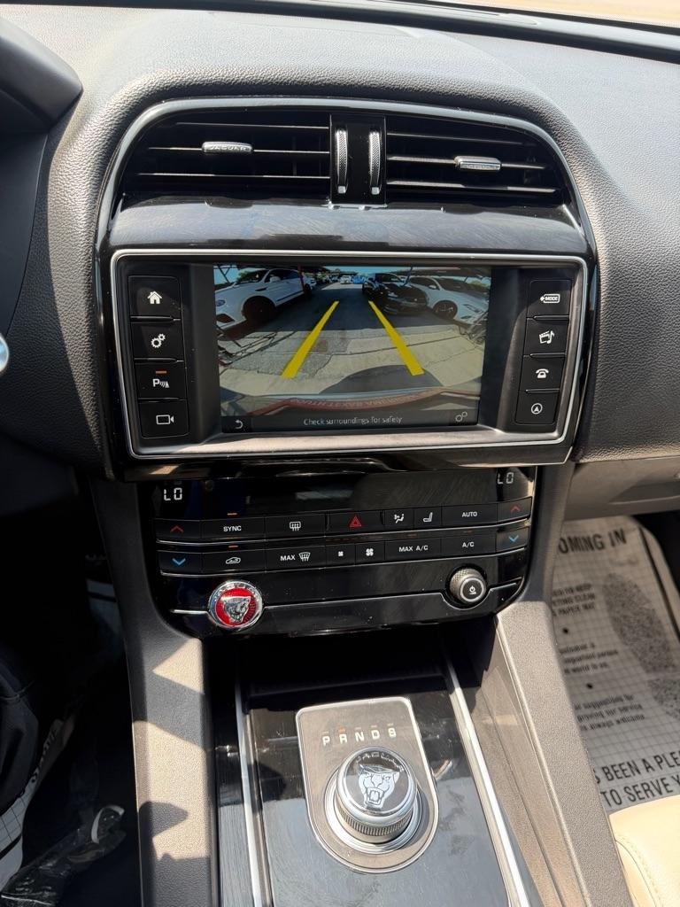 Jaguar F-Pace 35t Prestige 2017