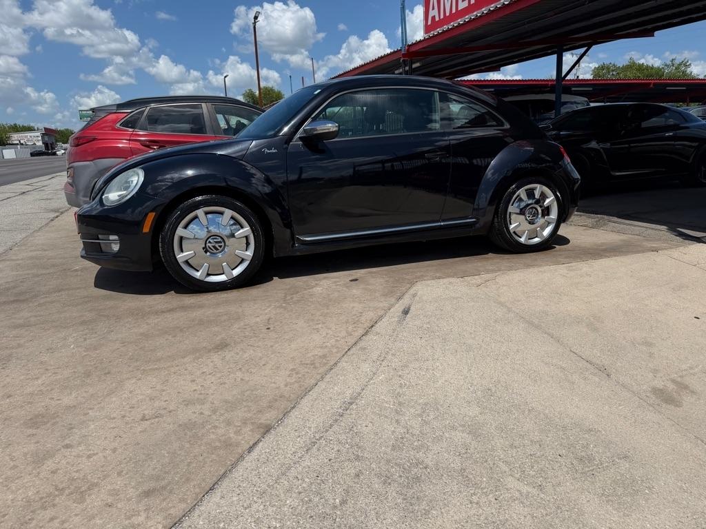 Volkswagen Beetle 2.0T Turbo 2013