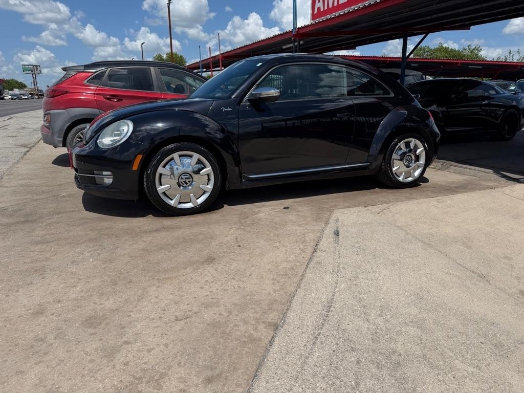 Volkswagen Beetle 2.0T Turbo 2013