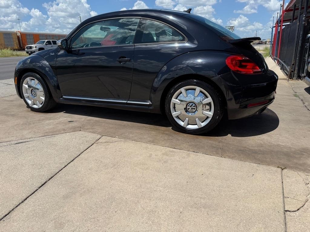 Volkswagen Beetle 2.0T Turbo 2013