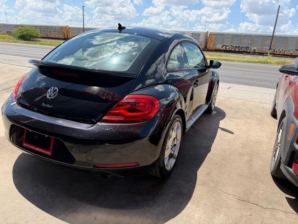 Volkswagen Beetle 2.0T Turbo 2013