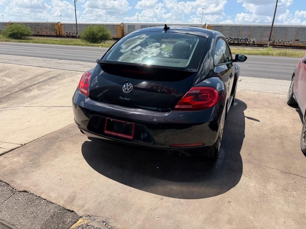 Volkswagen Beetle 2.0T Turbo 2013