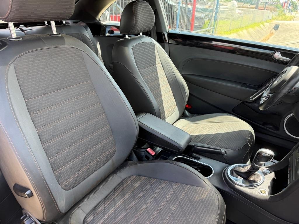 Volkswagen Beetle 2.0T Turbo 2013