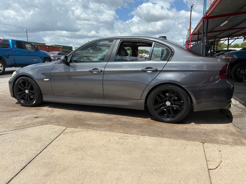 BMW 3-Series 325i Sedan 2006
