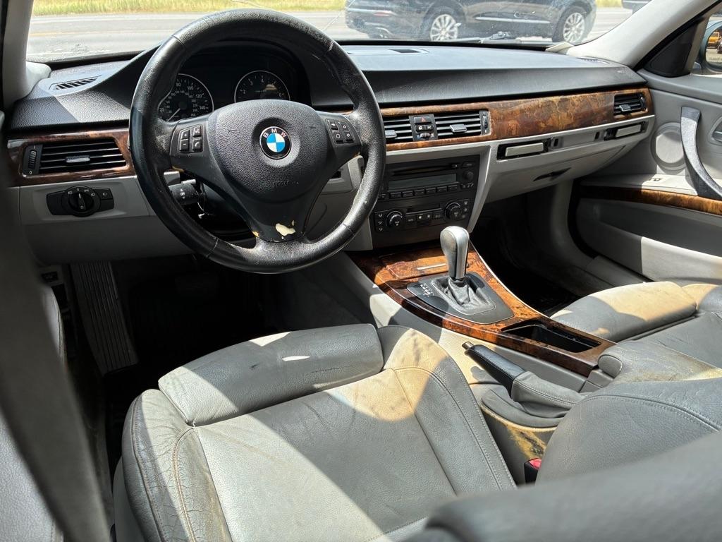 BMW 3-Series 325i Sedan 2006