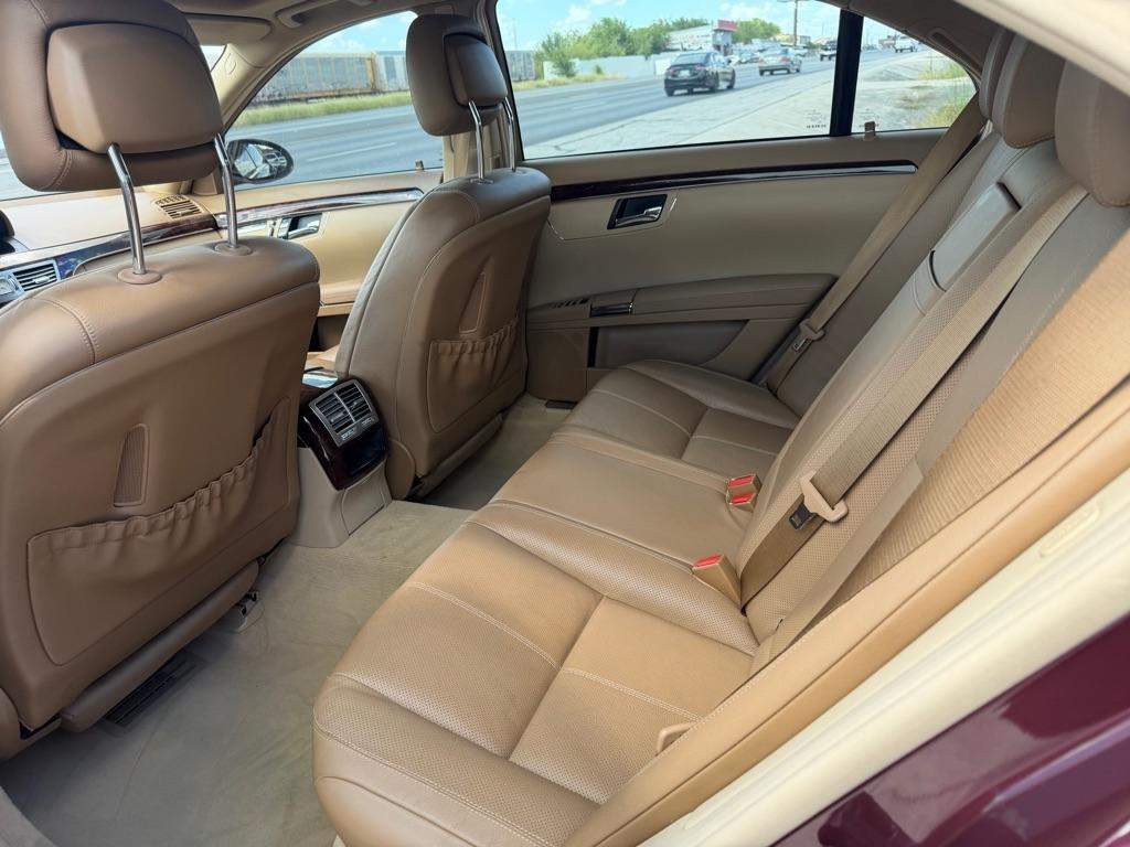 Mercedes-Benz S-Class S550 2008