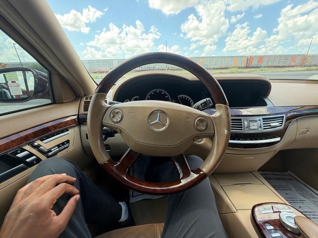 Mercedes-Benz S-Class S550 2008