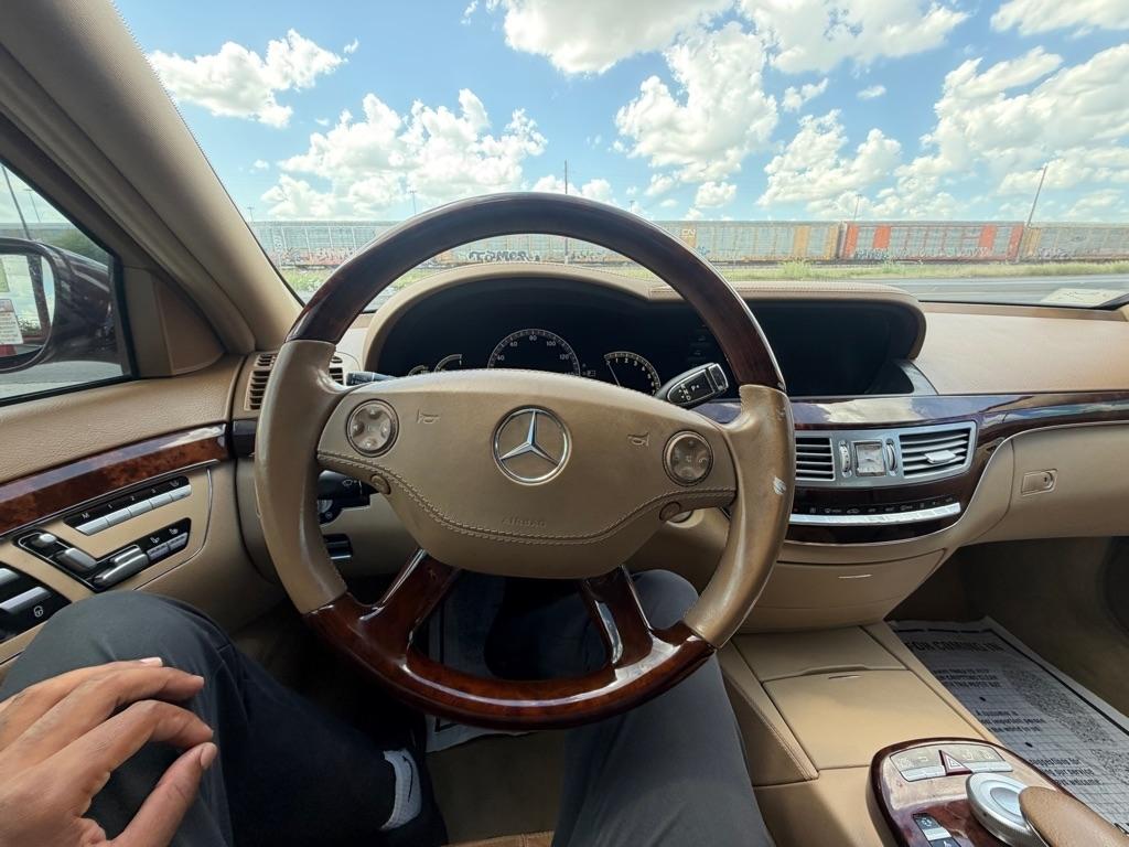 Mercedes-Benz S-Class S550 2008