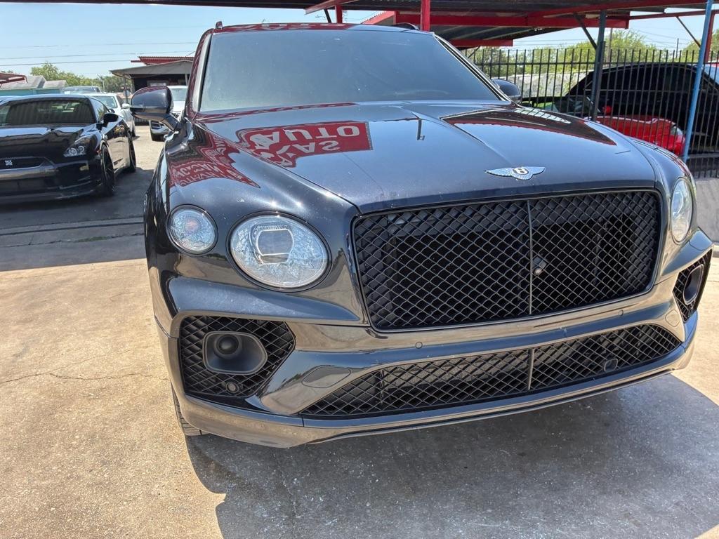 Bentley Bentayga Base 2021
