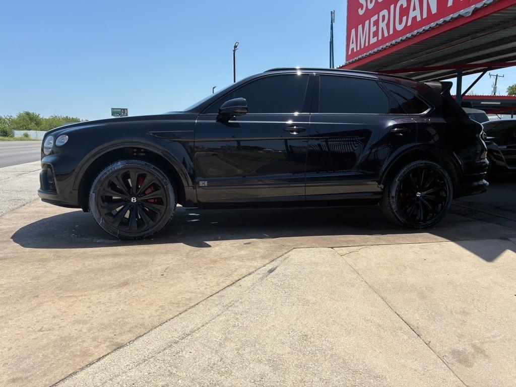 Bentley Bentayga Base 2021