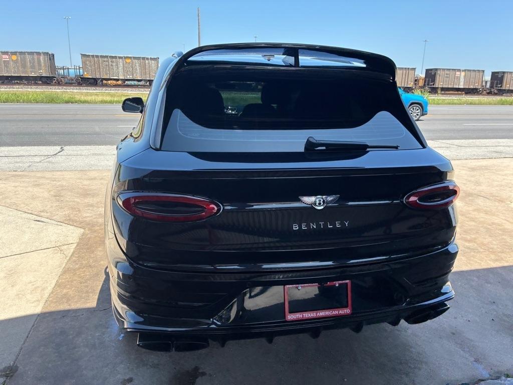Bentley Bentayga Base 2021