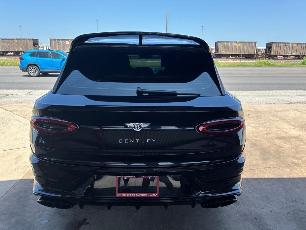Bentley Bentayga Base 2021