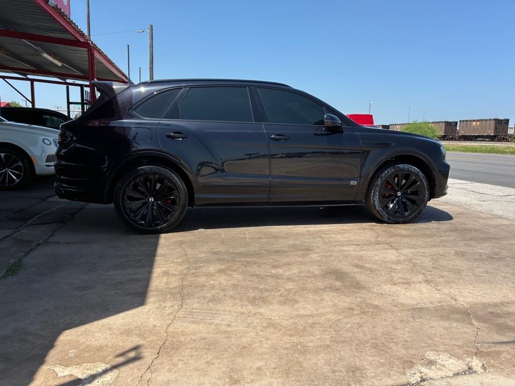 Bentley Bentayga Base 2021
