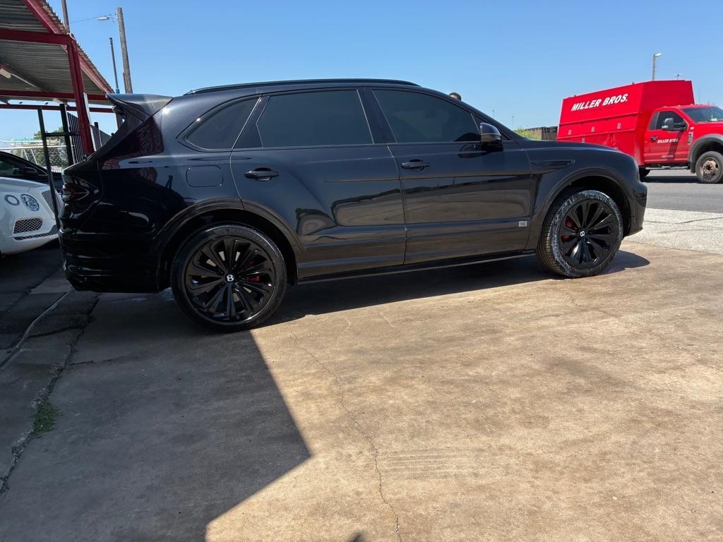 Bentley Bentayga Base 2021