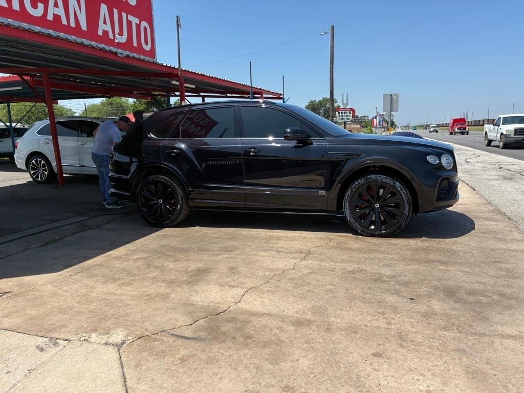 Bentley Bentayga Base 2021