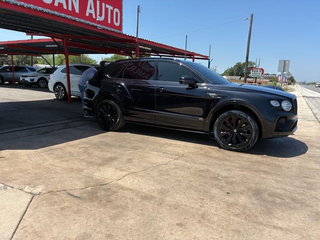 Bentley Bentayga Base 2021