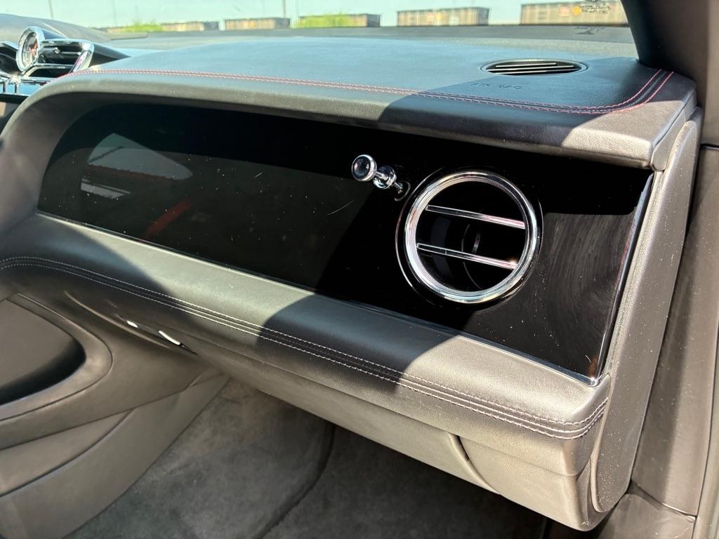 Bentley Bentayga Base 2021