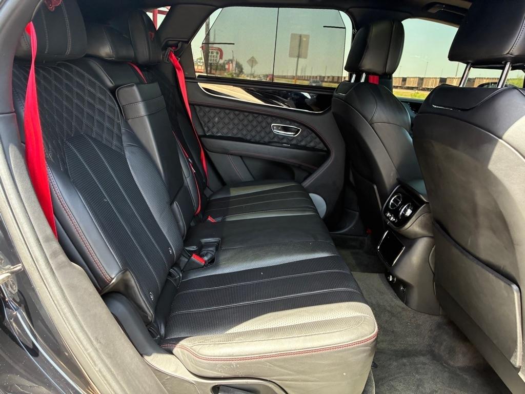 Bentley Bentayga Base 2021