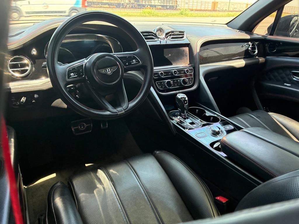 Bentley Bentayga Base 2021