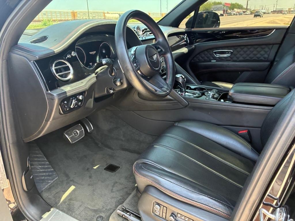 Bentley Bentayga Base 2021