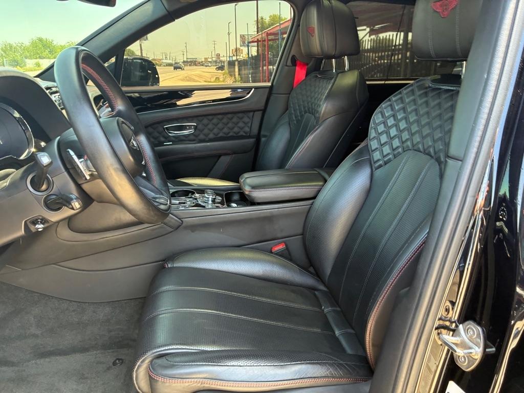 Bentley Bentayga Base 2021