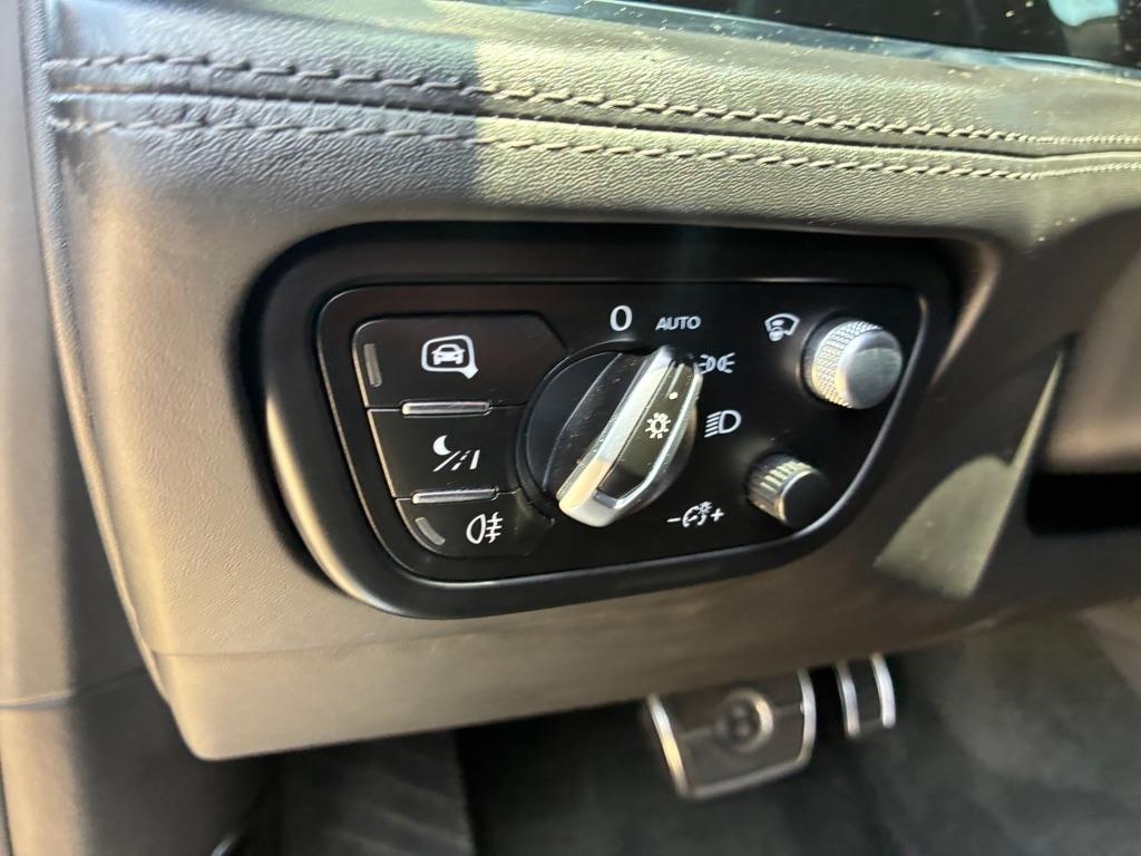 Bentley Bentayga Base 2021