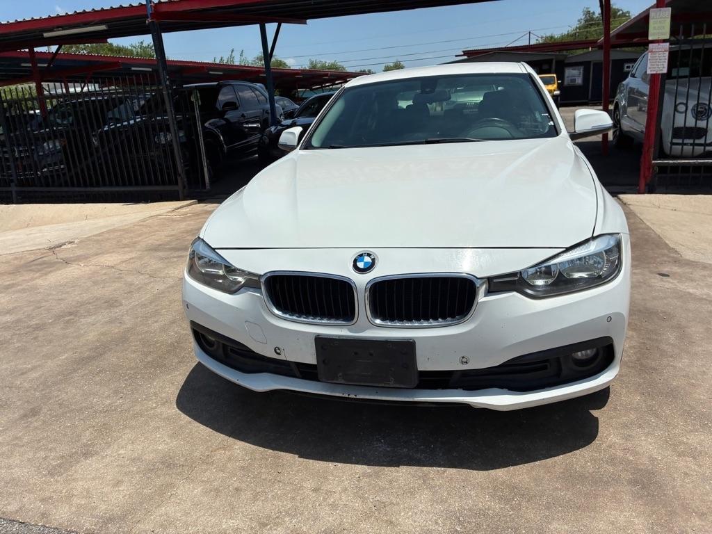 BMW 3-Series 320i Sedan 2017