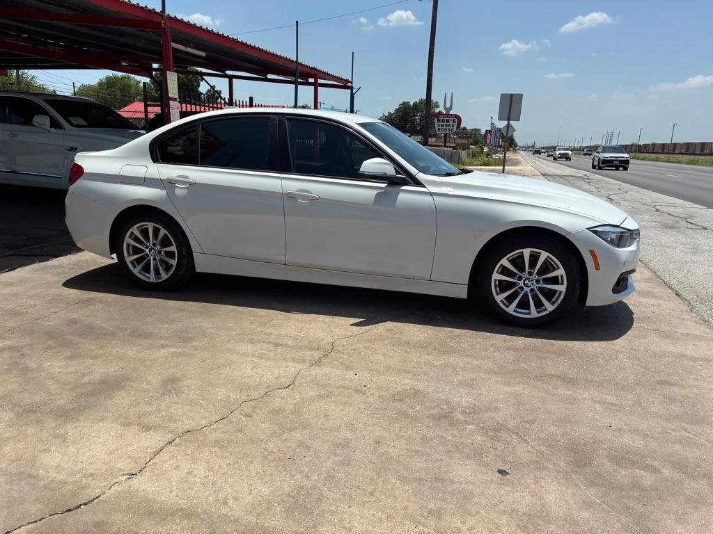 BMW 3-Series 320i Sedan 2017