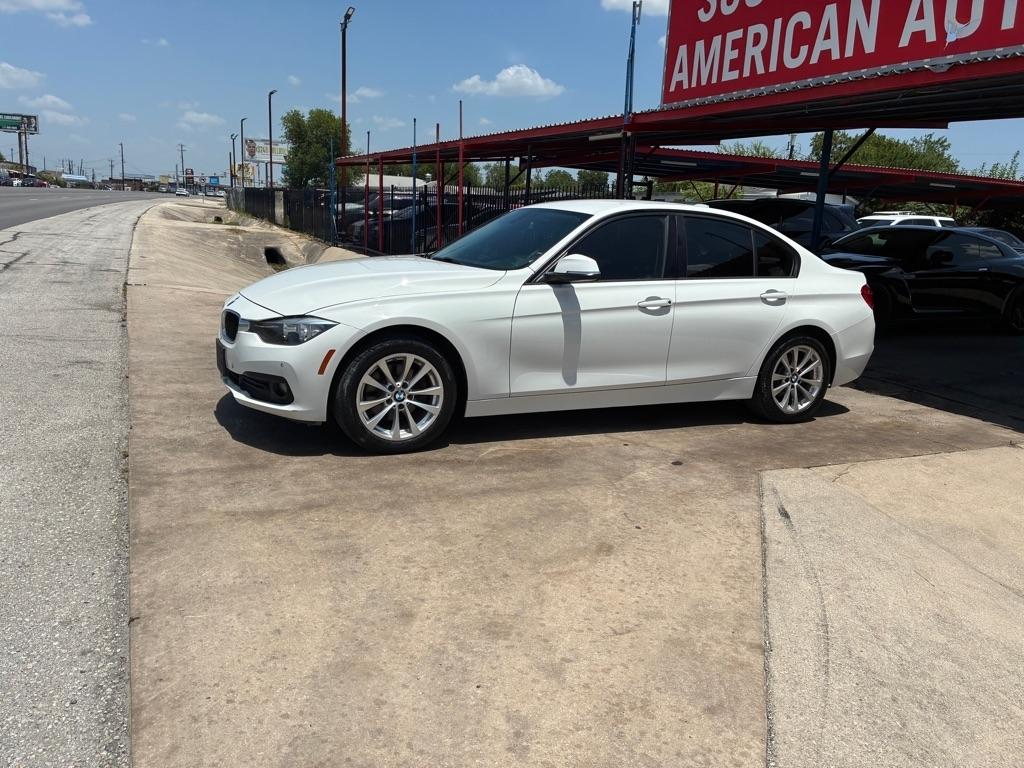 BMW 3-Series 320i Sedan 2017