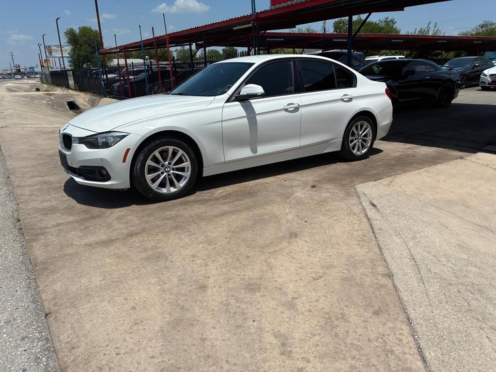 BMW 3-Series 320i Sedan 2017