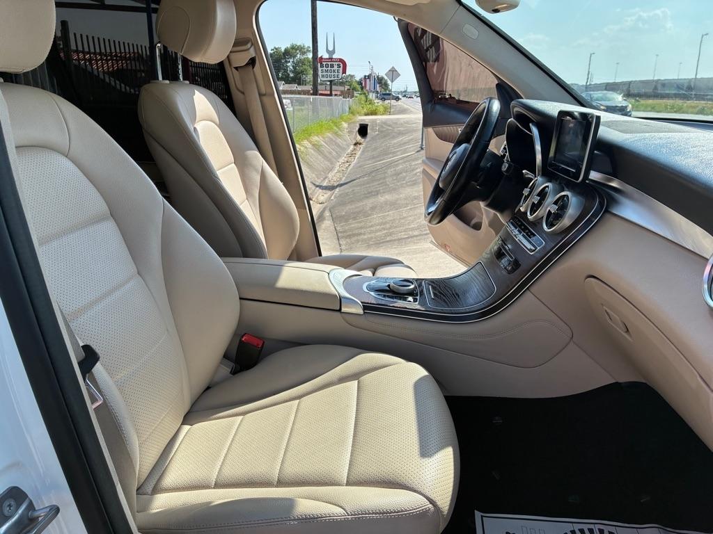 Mercedes-Benz GLC-Class GLC300 4MATIC 2018