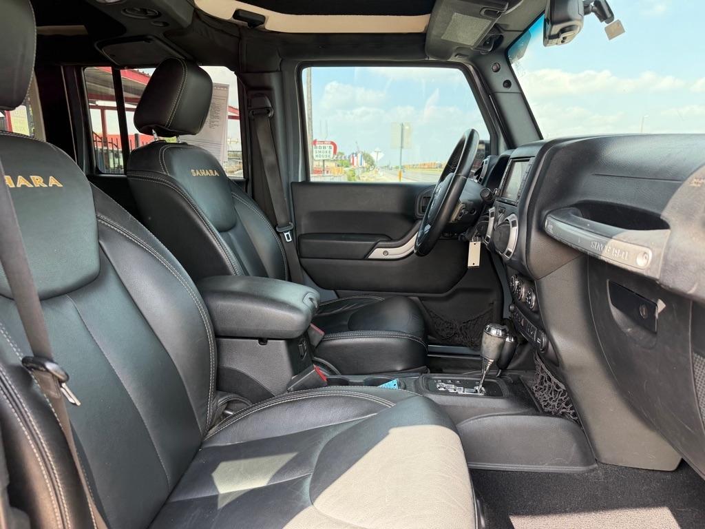 Jeep Wrangler Unlimited Sahara 4WD 2015