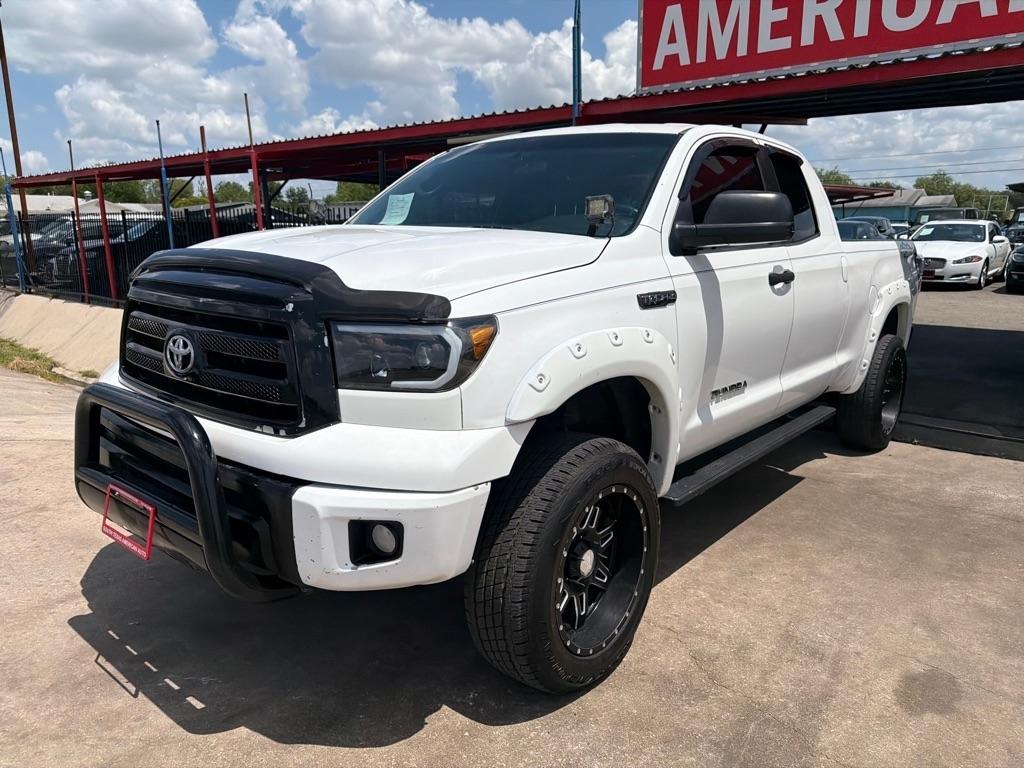 Toyota Tundra Tundra-Grade Double Cab 4.6L 2WD 2012