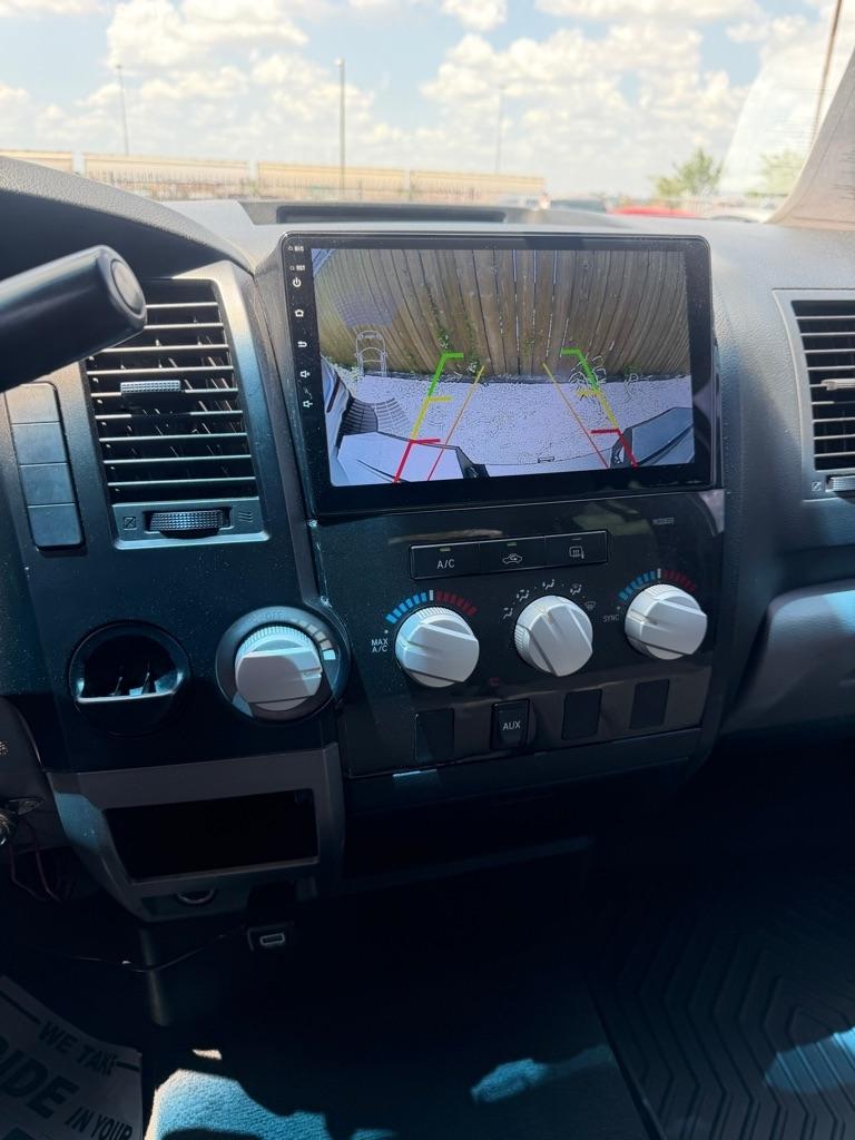 Toyota Tundra Tundra-Grade Double Cab 4.6L 2WD 2012