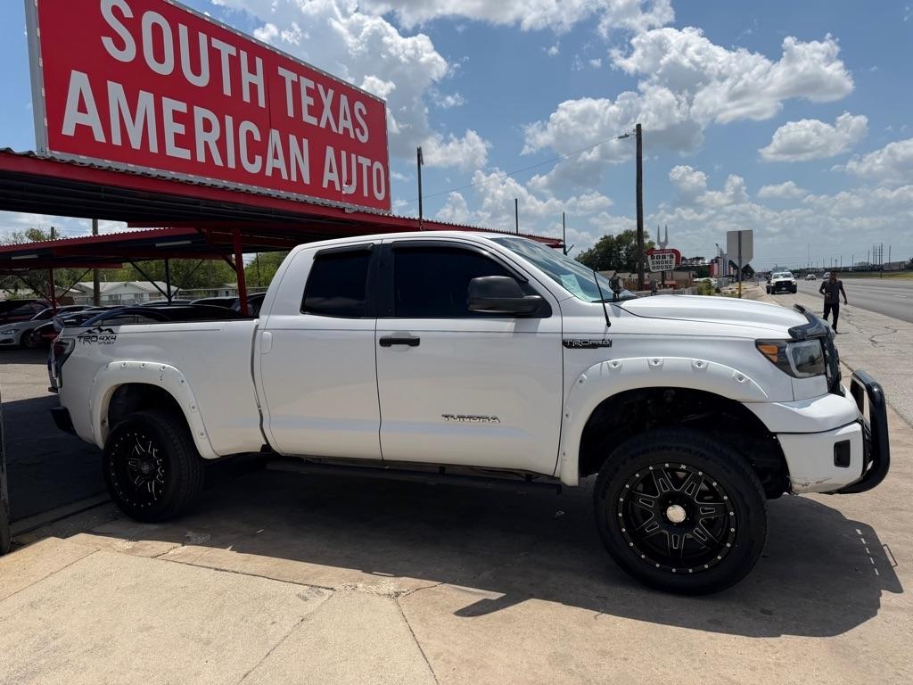 Toyota Tundra Tundra-Grade Double Cab 4.6L 2WD 2012